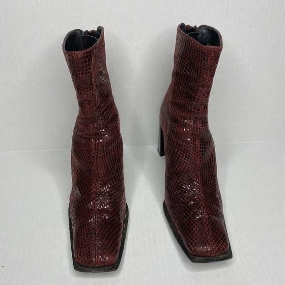 Stuart Weitzman Red Snakeskin Print Leather Square Toe Ankle Boots Womens 5.5 B - Picture 3 of 8